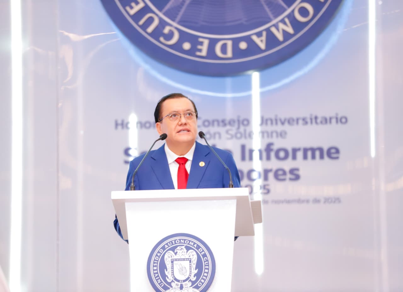 EL RECTOR JAVIER SALDAÑA PRESENTA SEGUNDO INFORME DE LABORES: DESTACA LA INNOVACIÓN Y CRECIMIENTO EN LA MATRÍCULA  