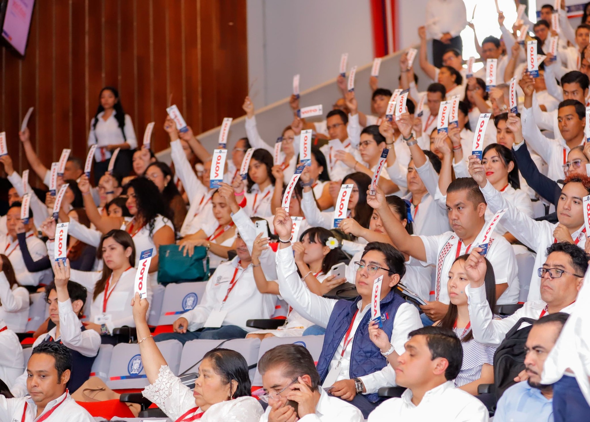EL H. CONSEJO UNIVERSITARIO APRUEBA ARMONIZACIÓN NORMATIVA Y CONVOCATORIA PARA ELECCIONES ESTUDIANTILES 